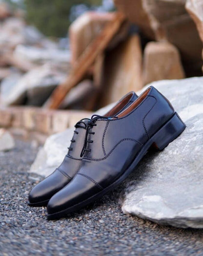 Royal Oxford black leather shoe - front view