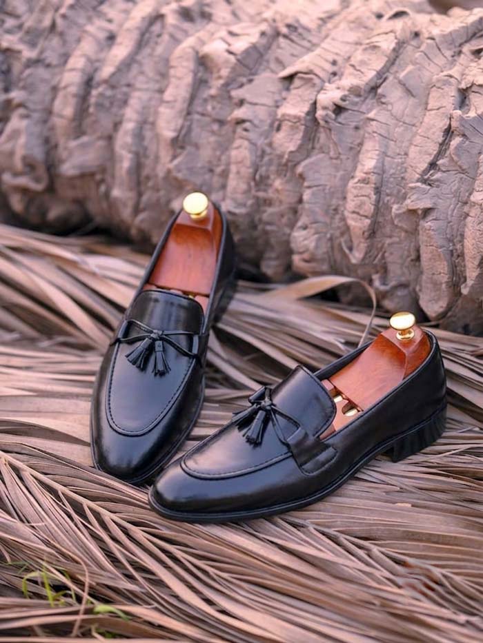 Men's Black Genuine Leather Tassel Loafers with Rubber Sole – SP 446