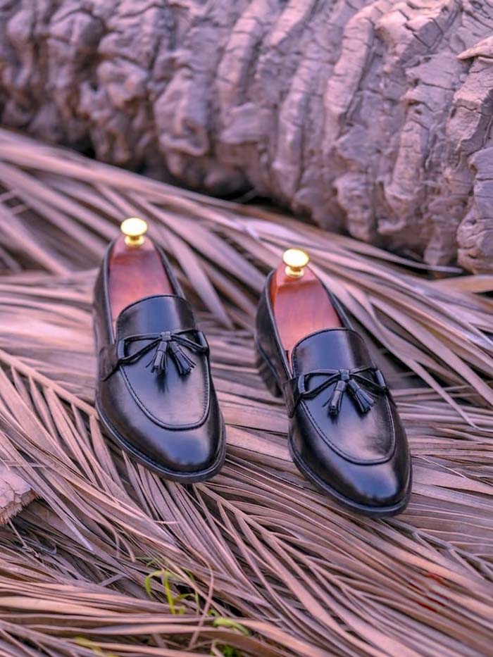 Men's Black Genuine Leather Tassel Loafers with Rubber Sole – SP 446